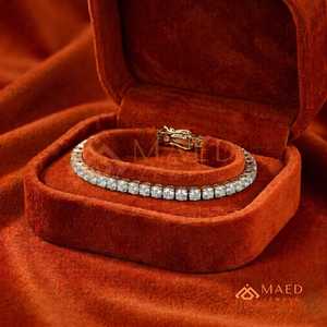 สร้อยข้อมือเทนนิสโมอิสซาไนต์ทรงกลมสำหรับผู้หญิง เคลือบทอง เครื่องประดับแฟชั่น ของขวัญวันครบรอบ สไตล์หรูหราสำหรับสวมใส่ทุกวัน - Product Image 3