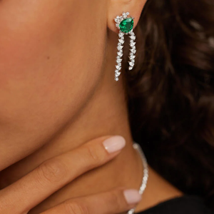 Pendientes de Diamantes con Corte Esmeralda y Pera para Mujer, Platino, Certificados por IGI, Joyería de Lujo para Bodas - Product Image 3