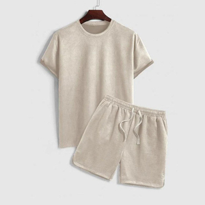 Conjunto de camiseta y pantalones cortos de algodón de color sólido para hombre, cuello redondo, ropa informal de verano, transpirable. - Product Image 1
