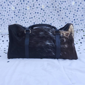 Sac de voyage vintage en cuir de vachette à poils, sac de week-end léger grande capacité avec fermeture éclair LHODB-0140 - Product Image 1