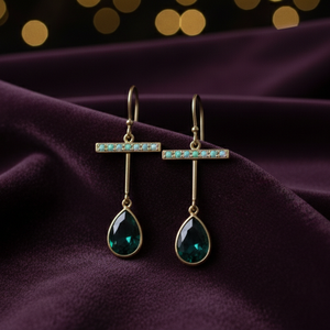 Boucles d'oreilles en pierre précieuse de forme poire verte avec opale blanche, argent sterling 925 plaqué or 18 carats, boucles d'oreilles statement faites à la main, bijoux pour femmes - Product Image 5