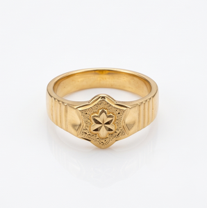 DIVYORO Anillo floral clásico chapado en oro de 22 quilates para hombre - Product Image 1