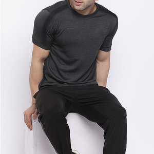 Quick Dry Gym Fitness Wear Lightweight Breathable Jogging Suit For Outdoor Use Men Short Sleeves Summer Tracksuits Set - Product Image 5