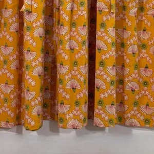 เดรสผ้าฝ้ายพิมพ์ลายดอกไม้ด้วยมือ งานแฮนด์เมด เป็นมิตรกับสิ่งแวดล้อม คอวี แขนสามส่วน แต่งระบายลูกไม้ ซักได้ ทรงเข้ารูป สไตล์อังกฤษ - Product Image 4