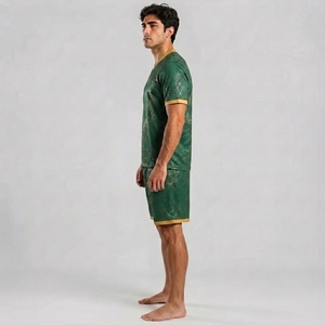 Kit d'équipe sportive haut de gamme avec tissu polyester respirant pour les jeunes et les joueurs adultes, uniforme de football pour les séances d'entraînement - Product Image 4