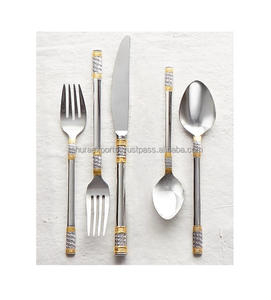 Venta al por mayor juego de cubiertos de cocina cubiertos de metal hechos a mano con tamaño personalizado para bodas exportados a la India - Product Image 1