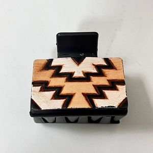 Nouvelle pince à cheveux tendance en cuir véritable, petite pince à griffes faite à la main, accessoire de mode western pour filles, vente en gros d'usine - Product Image 4