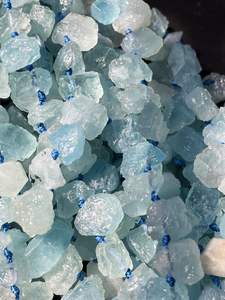 ลูกปัดอะความารีนธรรมชาติทรงก้อน รูปทรงสวยงาม พลอยสีน้ำเงินดิบ ร้อยเป็นเส้นเต็ม สำหรับทำเครื่องประดับ - Product Image 5