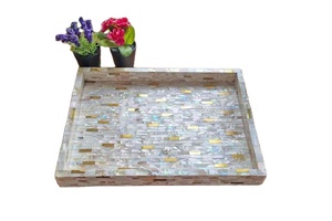 Plato de nácar hecho a mano para comedor de lujo, hotel y sala de estar, bandeja de servicio multifunción elegante RefinedPearl - Product Image 4