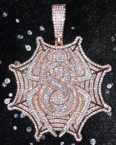 Colgante de Plata de Ley 925 con Diseño de Telaraña y Moissanita, Estilo Hip Hop, Venta al Por Mayor de Fábrica - Product Image 1