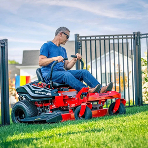 เครื่องตัดหญ้าแบบนั่งขับสำหรับงานจัดสวนมืออาชีพ พร้อมเครื่องยนต์แรงบิดสูงเพื่อการตัดที่แม่นยำและการเคลื่อนที่ที่ราบรื่น - Product Image 1