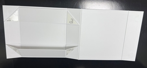 Emballage cosmétique professionnel bicolore, écologique et recyclable, avec pelliculage mat, gaufrage et doublure en éponge - Product Image 3