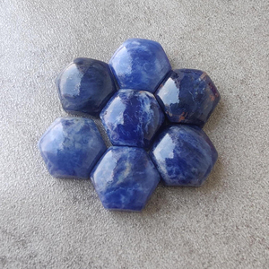 Cabochon en sodalite naturelle, pierre hexagonale, dos plat, pierre calibrée, fabrication de bijoux, disponible en toutes tailles - Product Image 6