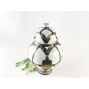 Pot à gingembre et pots en métal texturé de forme normale, durables, avec couvercle long, couleur blanc et argent, pour cuisine et table. - Product Image 3
