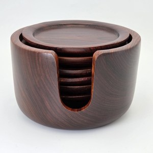 Ensemble de sous-verres en bois élégants et durables, options personnalisables pour bureaux, tables de conférence, zones de réception, offrant une utilité pratique - Product Image 2