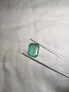 Émeraude naturelle zambienne de 3,56 carats, forme octogonale, pierre précieuse vert clair facettée, pierre précieuse pour la fabrication de bijoux fins - Product Image 1
