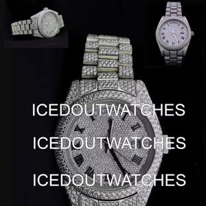 Montre personnalisée en moissanite VVS1 avec diamants ronds, entièrement sertie, en acier inoxydable, testée et approuvée, montre de luxe pour homme - Montre pour lui - Product Image 1