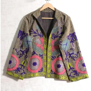 Veste Suzani faite à la main pour femmes, en coton, style bohème, brodée, ethnique - Product Image 5