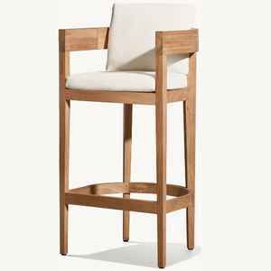 Chaises de bar avec accoudoirs en teck de bonne qualité, style moderne et épuré, équipées de mousse souple. - Product Image 2