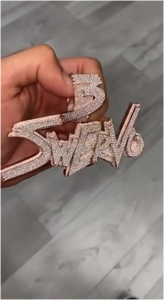 Collar con Colgante de Nombre Personalizado para Hombre, Estilo Hip Hop Urbano, Letra 3D Moderna, Joyería con Piedra Moissanita y Nombre Personalizado - Product Image 3