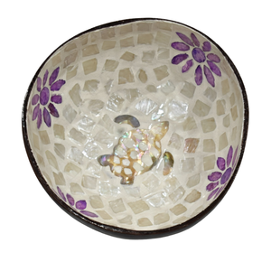 Vente en gros de bols en noix de coco gravés, durables, modernes, uniques, artisanaux, polis, écologiques, de qualité supérieure - Product Image 1