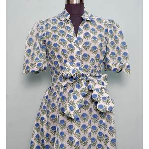 Vestido mini de algodón hecho a mano en India para mujer, con estampado floral hecho a mano, estilo casual y lindo para uso diario o fiestas. - Product Image 4