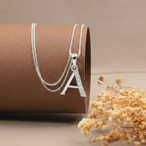 Colgante con Inicial, Oro Blanco de 14K, con Diamante Cultivado en Laboratorio, Estilo Minimalista, Joyería Fina Unisex - Product Image 2