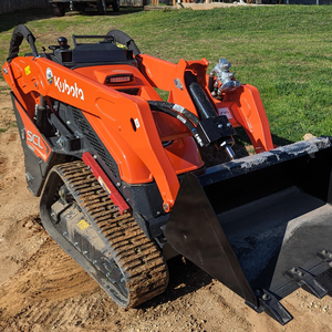 Minicargadora Kubota SCL1000 Usada, Cargadora Compacta con Orugas y Cucharón Frontal para Granja, Jardín y Construcción - Product Image 1
