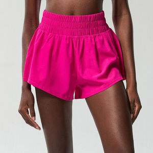 Short de sport écologique et durable pour femmes, short de sport respirant en polyester taille haute avec logo personnalisé - Product Image 4