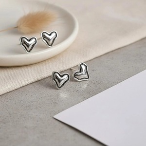Pendientes de Plata 925 con Forma de Corazón, Chapados en Rodio, Minimalistas, Unisex, para Uso Diario - Product Image 4