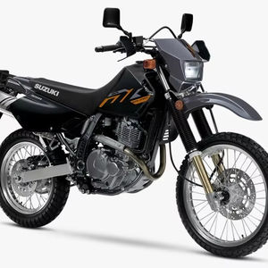 Moto Dual Sport DR650S 2026 - Moteur polyvalent très demandé - Offre exceptionnelle ! - Product Image 1