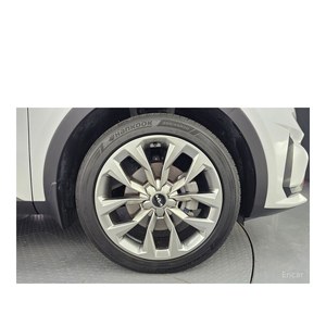 Kia Sorento Diésel 2.2 2WD 2021 con Caja de Cambios Automática, Volante a la Izquierda, Estándar de Emisiones Euro V, Asientos de Cuero, 36,220 km - Product Image 5