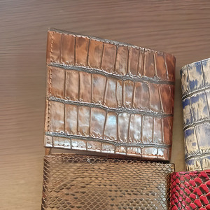 Executive Vibrant Color Genuine Leather Bifold <b>Wallet</b> with Embossed Print and Zipper <b>Coin</b> Pocket Professional Stylish Design - Product Image 5
