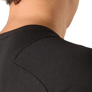 T-shirt de sport à manches longues pour homme, noir, à séchage rapide, respirant, haut de gamme pour la salle de sport, la remise en forme et l'entraînement - Product Image 5