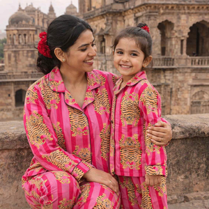 ชุดนอนฤดูร้อนสำหรับแม่ลูกสาว ชุดนอนครอบครัวเนื้อผ้านุ่ม ระบายอากาศได้ดี แห้งเร็ว สวมใส่สบาย ชุดนอนแขนสั้นสำหรับแม่และฉัน - Product Image 5