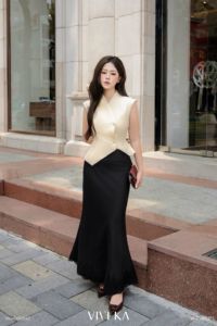 VIVI KA <b>Women</b> Elegant Solid Cream V-Neck Vest Short <b>Waistcoat</b> Asymmetrical Hem Covered Button 100% Polyester GLENDA - Product Image 2