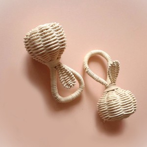 Jouet de dentition en rotin 100% naturel en forme de poire pour bébé, hochet, petit jouet sûr et écologique, sans plastique, jouets faits à la main pour enfants - Product Image 1