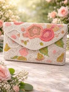 Pochette classique personnalisable brodée de perles avec cordon de serrage, design Potli, sac pochette multicolore pour femmes, cadeaux de mariage - Product Image 4