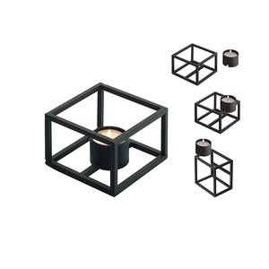 Support de bougie chauffe-plat en métal noir moderne, design géométrique en forme de cube, décoration d'intérieur, accent de table, pièce maîtresse de table, design minimaliste élégant - Product Image 1