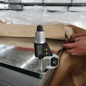 Lámina de Aluminio 1050 1060 1100, Placa de Aluminio Puro para Aislamiento y Uso General - Product Image 4