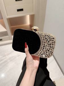 Elegant <b>ivory</b> minaudière with delicate gold floral embroidery. Available at wholesale prices. Timeless bridal style. - Product Image 6
