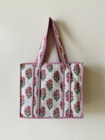 Sac fourre-tout mini matelassé à fermeture éclair en coton pur 100 % imprimé à la main style indien vintage pour femme – Collection Printemps/Été/Hiver – Vente en gros
