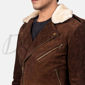 Blouson de motard en cuir suédé marron pour homme, col en fourrure chaud pour l'hiver, coupe ajustée, veste de moto décontractée et tendance - Product Image 1