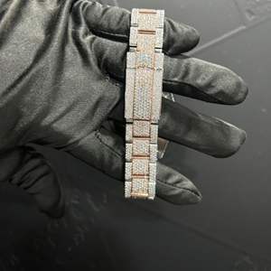 Montre de luxe entièrement sertie de diamants VVS de qualité supérieure, fabriquée en laboratoire, nouvelle collection - Product Image 3