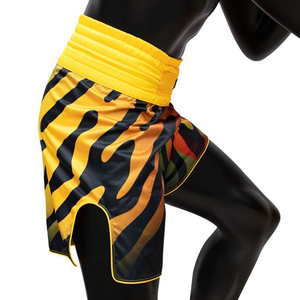 Pantalones cortos de Muay Thai para hombre, shorts de boxeo, shorts de gimnasio, shorts de MMA, shorts personalizados al por mayor, shorts de boxeo de Muay Thai con abertura lateral. - Product Image 5