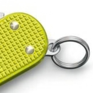 Couteaux de poche pliants multifonctionnels vert lime et argent avec poignée texturée, ciseaux, lime à ongles et porte-clés pour les voyages et l'usage quotidien - Product Image 5