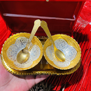 ชุดชามเคลือบเงินและทองพร้อมช้อน 2 อัน |   กล่องของขวัญกำมะหยี่หรูหรา ดีไซน์เยอรมันระดับโลก สำหรับตกแต่งบ้านและมอบเป็นของขวัญในเทศกาลต่างๆ - Product Image 1
