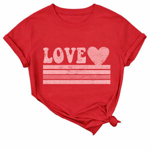 Camiseta personalizada de color rosa oscuro con gráfico de corazón vintage para mujer, estampado retro, cuello redondo informal, manga corta, camisetas para el Día de San Valentín. - Product Image 1
