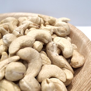 เมล็ดมะม่วงหิมพานต์ขาวออร์แกนิกสดใหม่ W320 ผลิตจากเวียดนาม ได้รับการรับรองฮาลาล สำหรับอุตสาหกรรมแปรรูปอาหารระหว่างประเทศ - Product Image 3