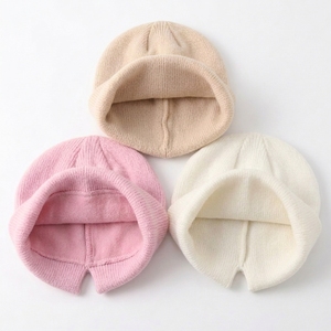 Gorro de Invierno Unisex al por Mayor, Cálido, 100% Acrílico, con Bordado de Dibujos Animados y Lazos, Opción de Logotipo Personalizado, para Uso en Exteriores - Product Image 4